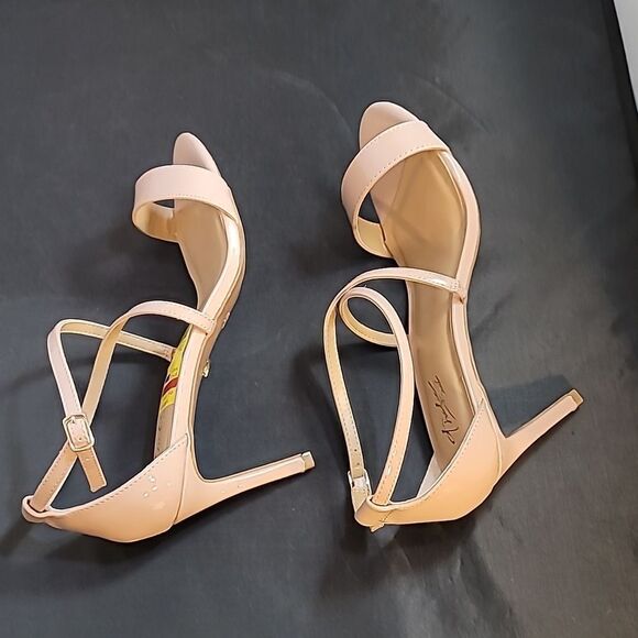 BRAND NEW THALIA SOLID DARRIN SCRAPPY SANDALS WOMEN'S SHOES - Picture 15 of 16